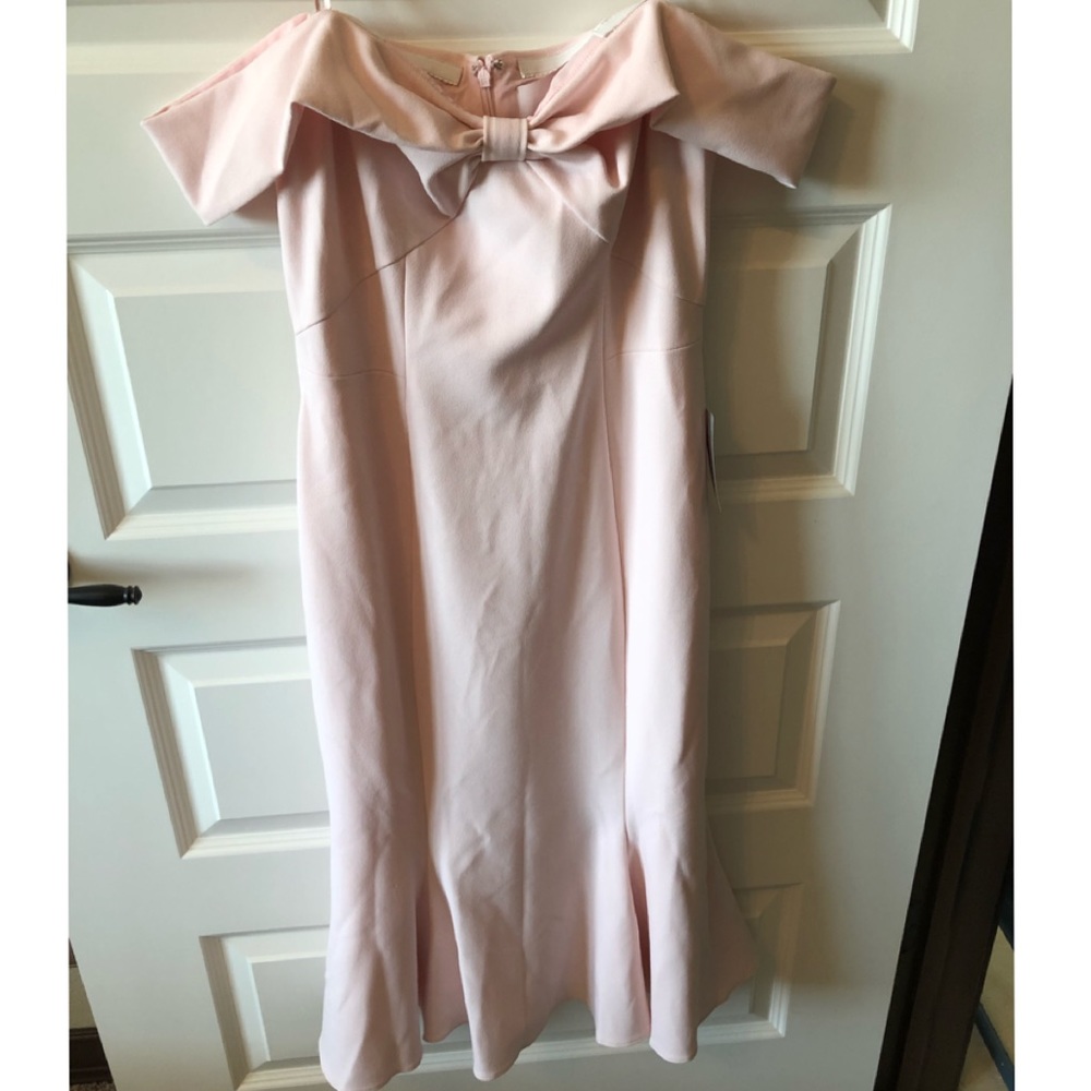 Gal Meets Glam Tyler Off-the-Shoulder Dress